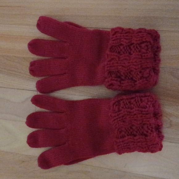 NWOT Marie Claire Red gloves - Picture 3 of 4